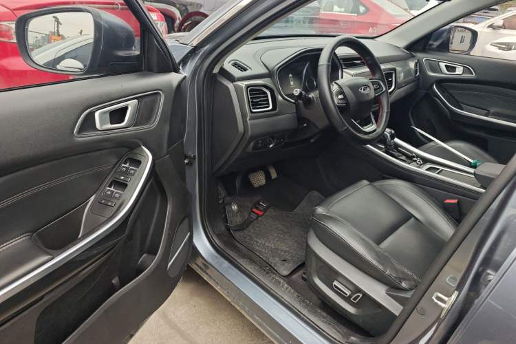 Used Chery Tiggo 8 2018 1.5 TCI Automatic Luxury Model 5 Seats Driver Seat