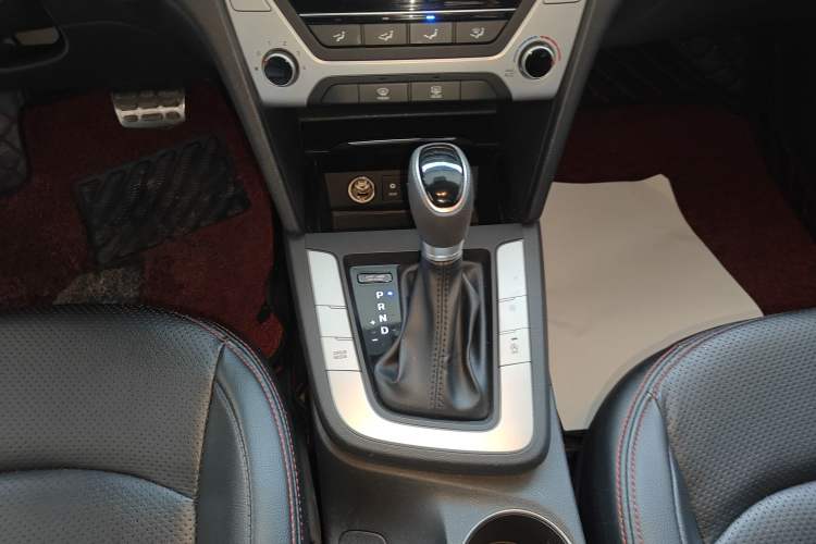 Used Hyundai Elantra (6th Generation / Lingdong) 2016 1.6L Automatic ZhiXuan – Elite Version