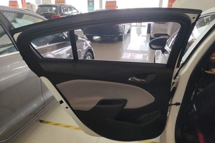 Used Chevrolet Cruze 2017 1.5L Automatic Xuanfeng Edition