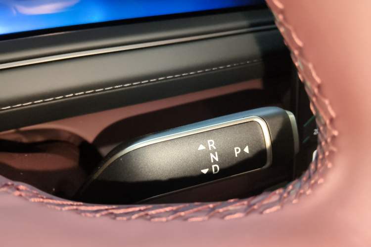 Used Nio ES8 2026 Model 6-seat Executive Luxury Edition Gear Lever