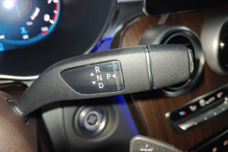 Used Mercedes-Benz GLC 2021 GLC 300 L 4MATIC Dynamic Model
