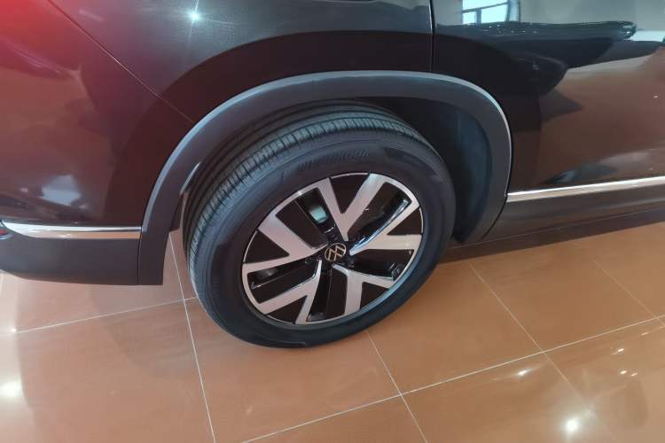 Used Volkswagen Tayron 2023 280TSI Two-Wheel-Drive Luxury Plus Advanced Version Right Rear Wheel Hub