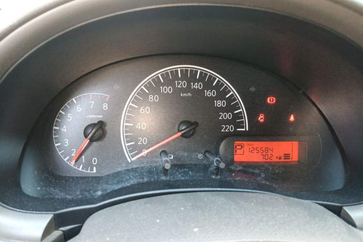 Used Nissan Sunny 2011 1.5XE CVT Comfort Edition Instrument Cluster