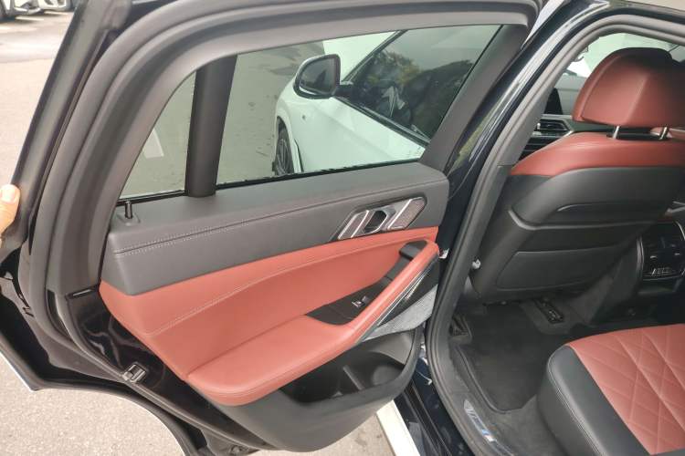 Used BMW X6 2022 Second Facelift xDrive40i Luxury Version M Sport Package