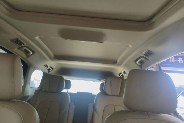 Used Buick GL8 2022 ES Landtrek 653T Luxury Edition