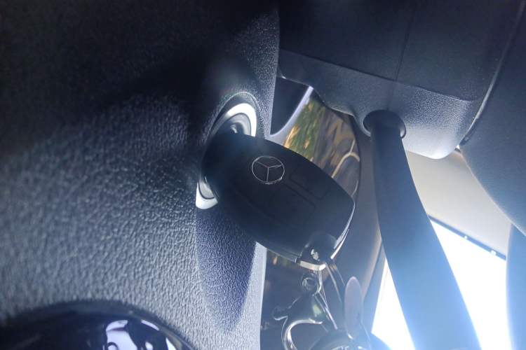 Used Mercedes-Benz Vito 2020 2.0T Business Version 7 Seats Interior 1