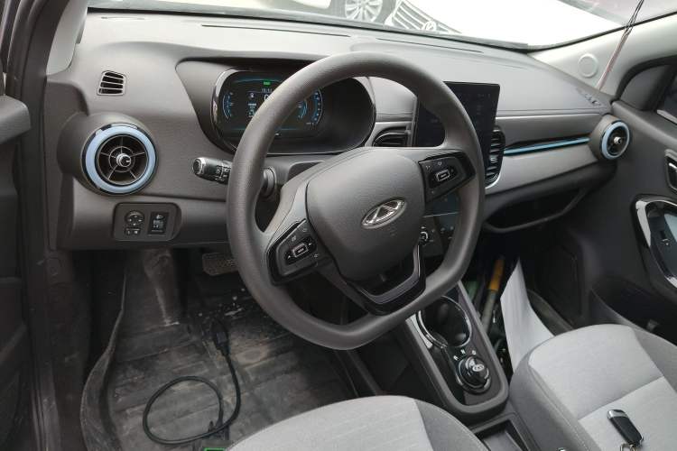 Used Chery Little Ant 2025 Model, 251km Favorite Edition, 25.05kWh Center Console