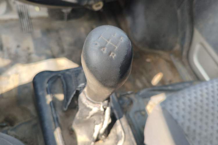 Used Wuling Zhiguang 2015 1.2L Practical LS-I Model
