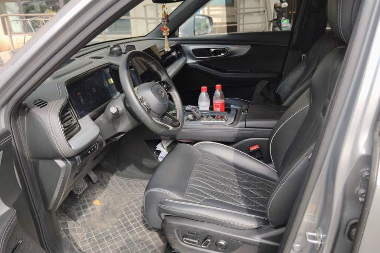 Used GAC Trumpchi GS8 2022 Dual-Engine Series 2.0TM Two-Wheel Drive Prestige Edition (7 Seats)
