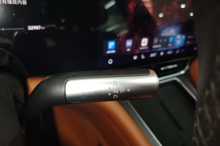 Used Hima AITO M9 2024 Range-Extended Max Edition 42 kWh 6-Seater Version Gear Lever