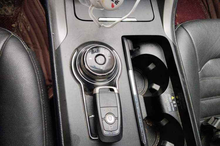 Used Ford Mondeo New Energy 2018 2.0 PHEV ZhiShang Trim
