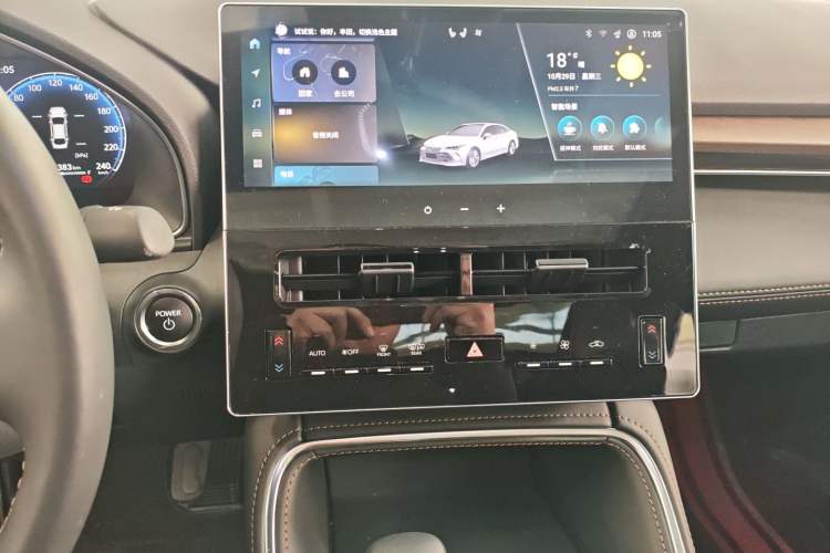 Used Toyota Avalon 2024 Dual-Motor 2.0L Luxury Edition
