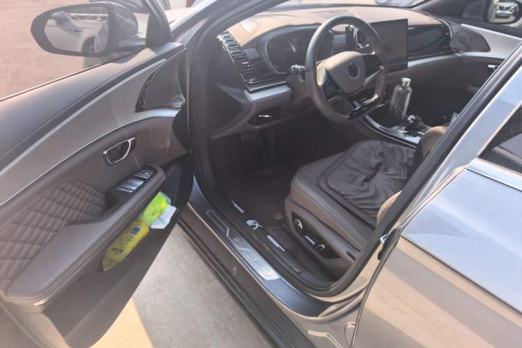 Used BYD Han 2024 EV Glory Edition 506KM Front-Wheel-Drive Premium Model Driver Seat