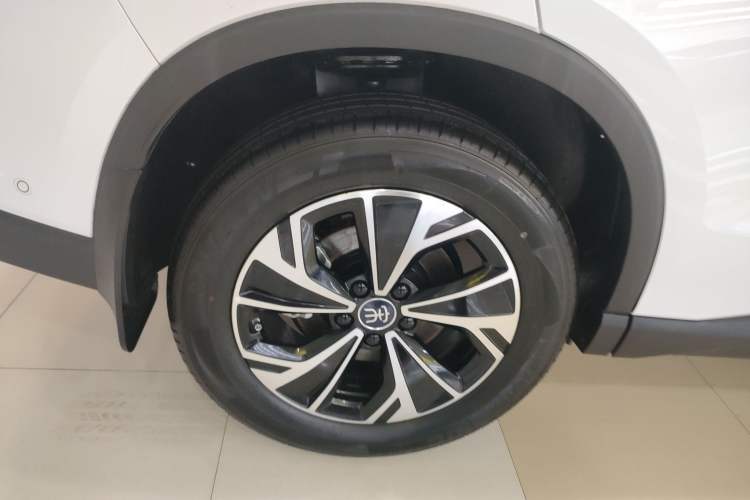 Used BYD Song Pro New Energy 2025 2nd Generation Intelligent Driving Version DM-i 75KM Leading Edition
