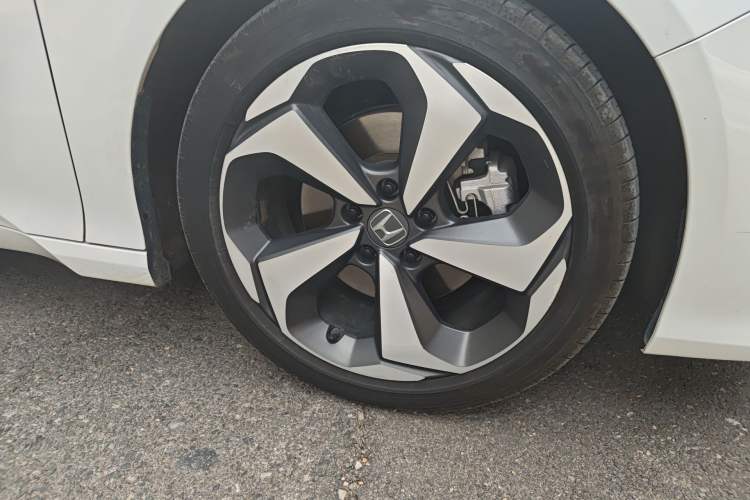 Used Honda Inspire 2019 Rui·Hybrid 2.0L Jingyue Edition China VI Emission Standard Right Front Wheel Hub