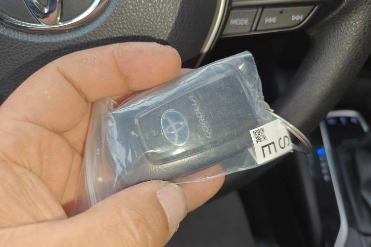 Used Toyota Corolla 2021 Dual-Engine 1.8L E-CVT Pioneer Edition
