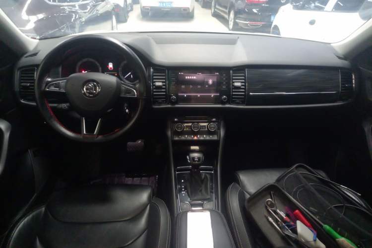 Used Skoda Kodiaq 2018 TSI380 7-Seater Four-Wheel-Drive Flagship Edition Center Console