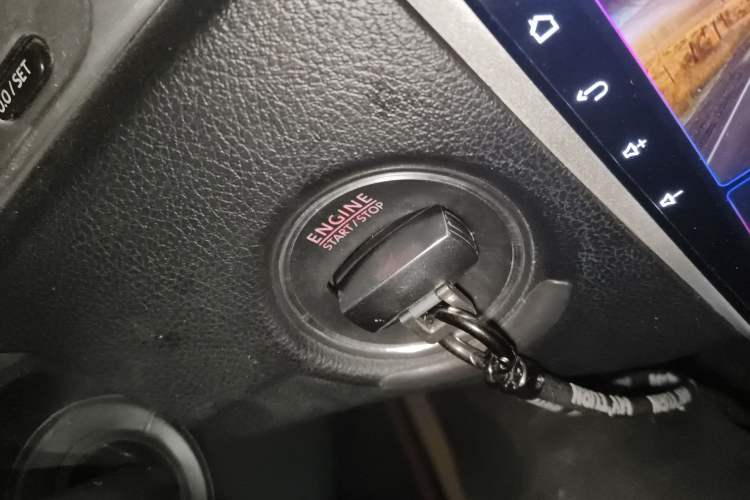 Used Volkswagen FAW-Volkswagen CC 2013 1.8TSI Prestige Model Vehicle Key