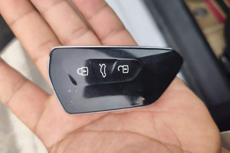 Used Volkswagen Lamando 2023 Lavida L 280TSI DSG Cool & Spicy Edition