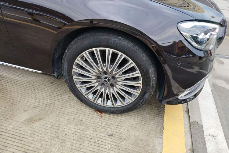 Used Mercedes-Benz E-Class 2023 Updated E 300 L Luxury Edition
