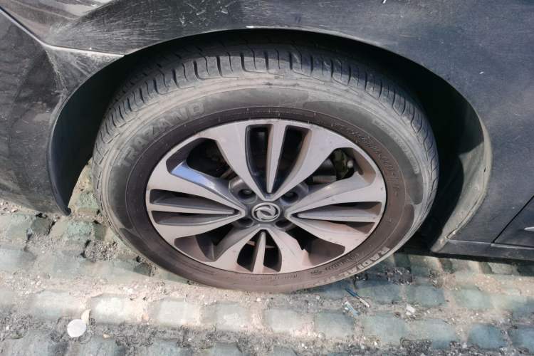 Used Dongfeng Aeolus A60 2016 1.6L DCT Luxury Edition
