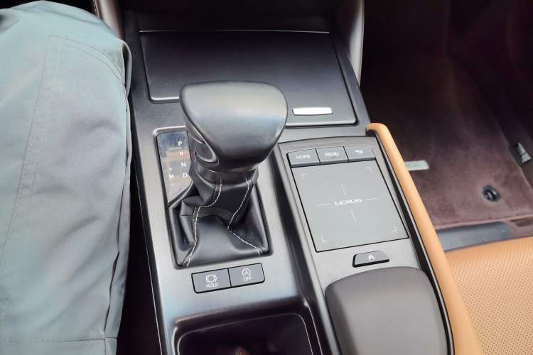 Used Lexus ES 2020 200 Excellence Edition
