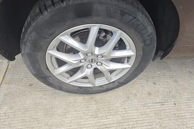 Used Volvo XC60 2019 T5 4x4 Smart Edition China VI Standard