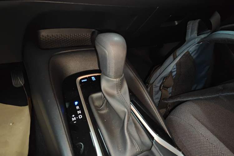 Used Toyota Levin 2022 Facelift TNGA 1.5L CVT Progressive Edition Gear Lever