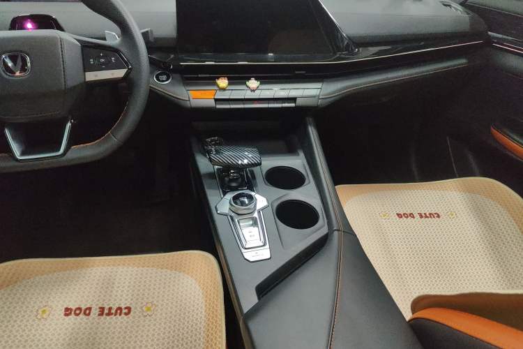 Used Changan UNI-V 2024 1.5T High-Energy Version