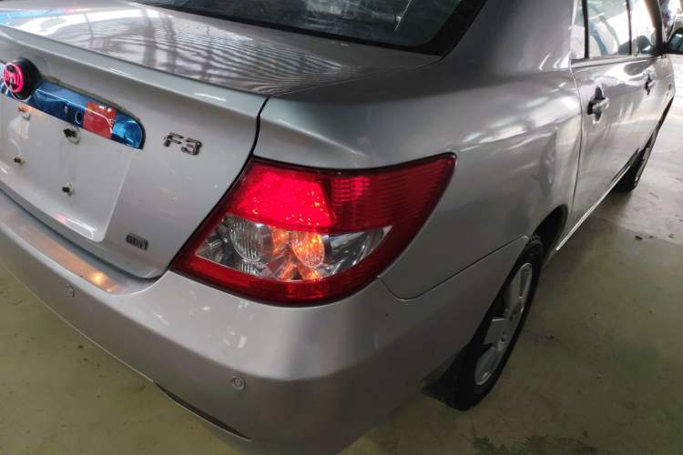 Used BYD F3 2012 Energy-Saving Model 1.5L Manual Comfort Version
