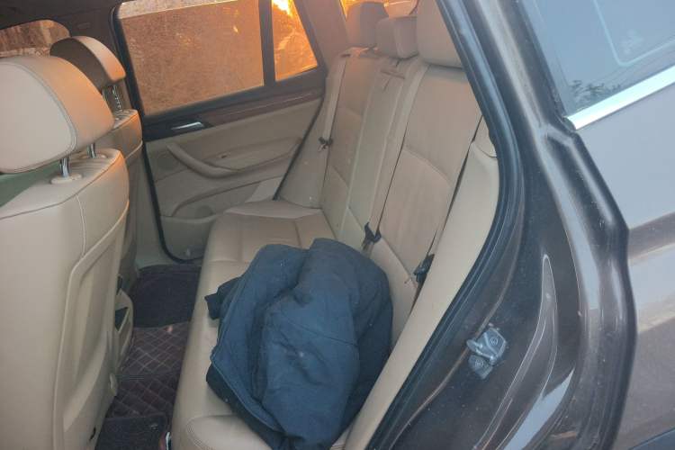 Used BMW X3 2011 xDrive35i Luxury Model