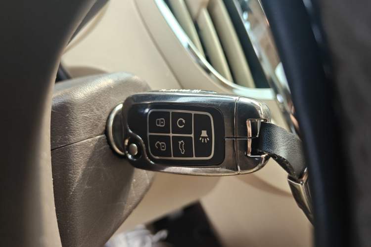 Used Buick LaCrosse 2012 2.4L SIDI Elegant Edition