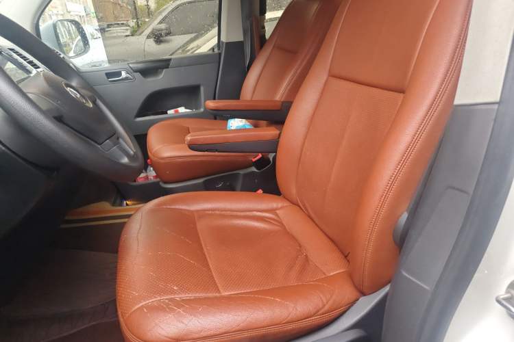 Used Volkswagen Caravelle 2014 2.0 TSI Four-Wheel Drive Comfort Edition