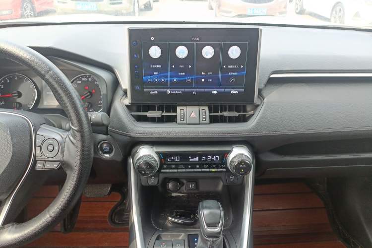 Used Toyota Wildlander 2022 2.0L CVT Two-Wheel Drive Luxury PLUS Edition
