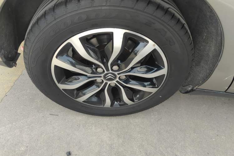 Used Citroen C5 2014 1.6T Automatic Prestige Model