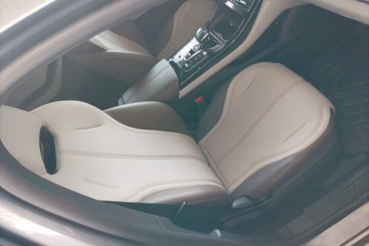 Used BYD Qin PLUS 2024 HONOR Edition DM-i 55KM Leading Model
