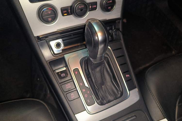 Used Volkswagen Magotan 2015 1.8TSI Advanced Model