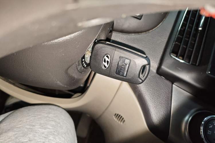 Used Hyundai Celesta 2011 1.6L Manual Luxury Model
