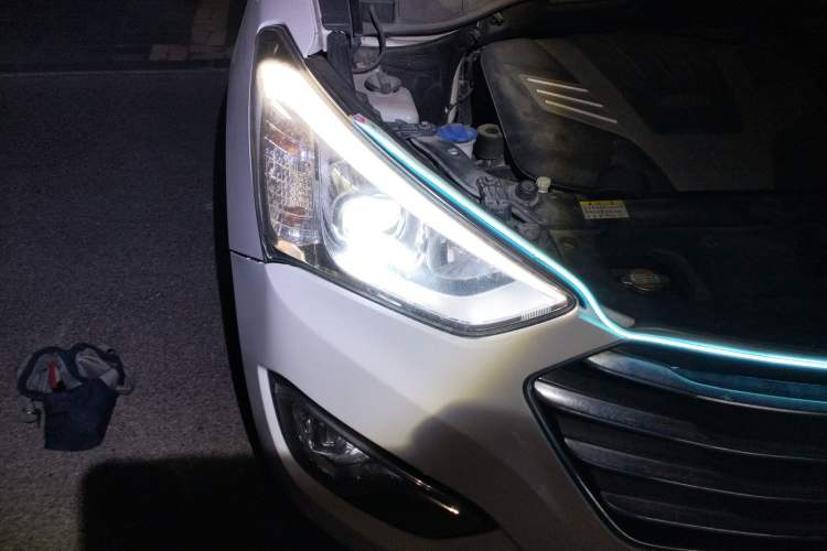 Used Hyundai Grand SantaFe 2013 3.0L 7-Seater Four-Wheel-Drive Comfort Edition
