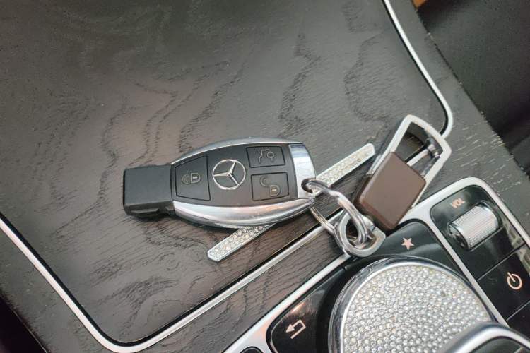 Used Mercedes-Benz C-Class 2018 C 180 L Fashion Edition Sport Version