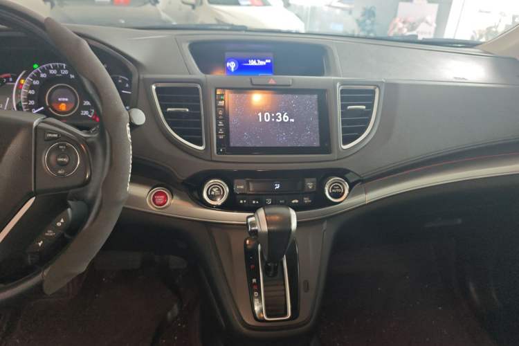 Used Honda CR-V 2015 2.4L two-wheel drive luxury version Audio And AC Panel