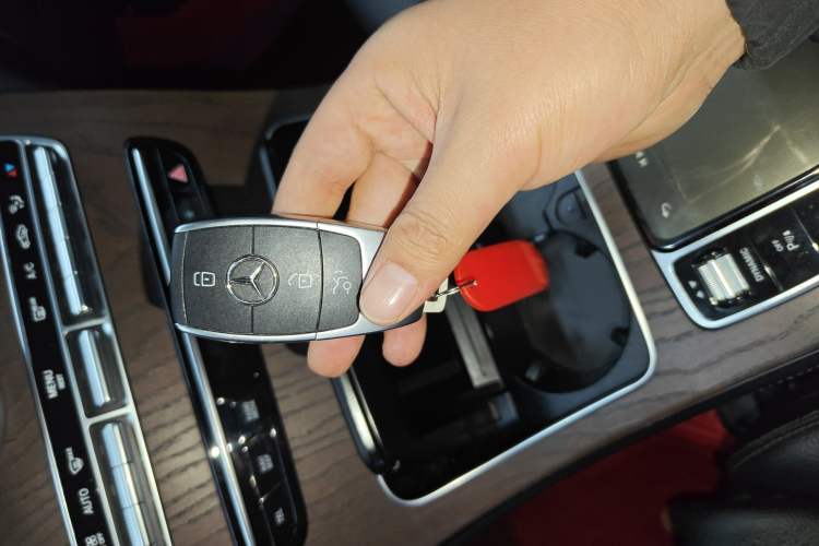 Used Mercedes-Benz GLC 2020 Facelift GLC 300 L 4MATIC Dynamic Edition