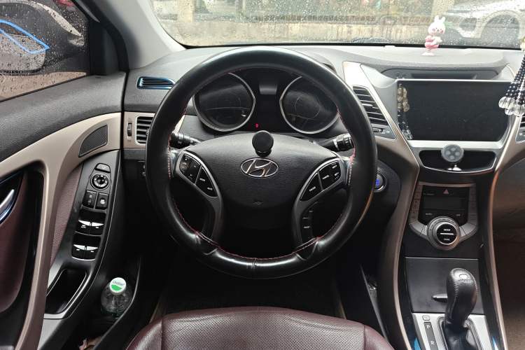 Used Hyundai Elantra (5th Generation / Langdong) 2015 1.6L Automatic Luxury Model
