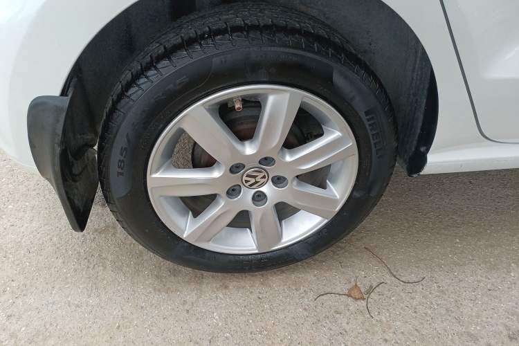 Used Volkswagen Polo 2013 1.4L Automatic Comfort Edition Exterior 5