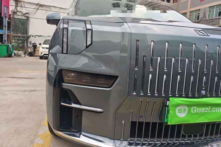 Used Zeekr 009 2024 7-Seater Walk-Through Version Four-Wheel Drive 108 kWh
