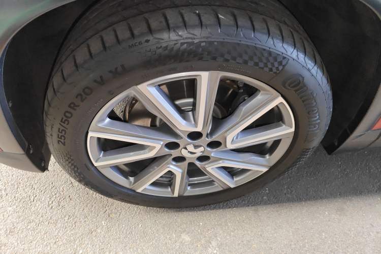 Used Nio ES8 2018 355 km Base Version 7-Seater Edition