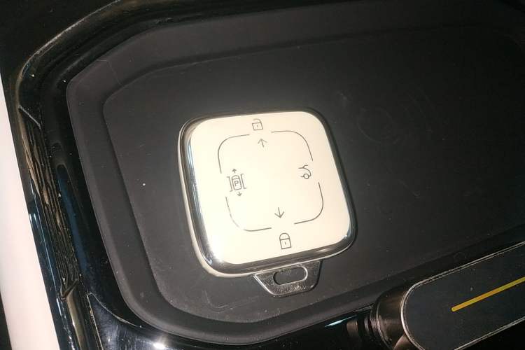 Used Zeekr 009 2022 WE Edition
