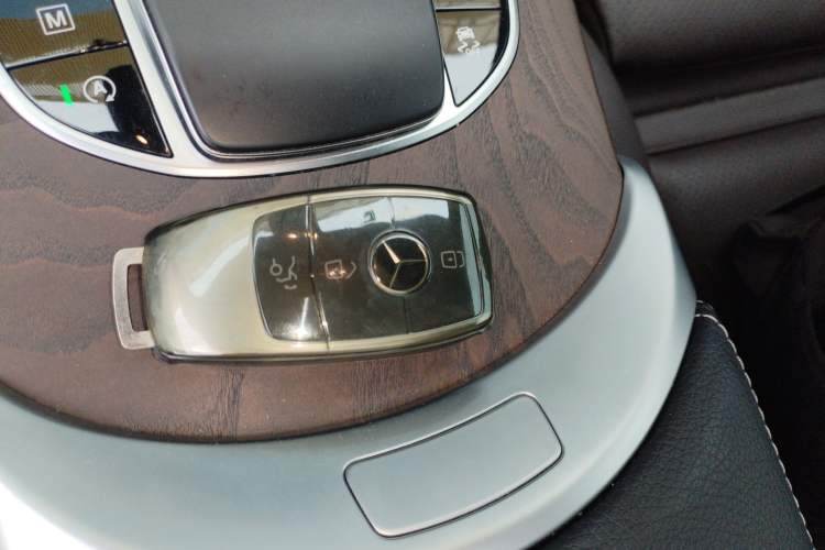 Used Mercedes-Benz GLC 2020 Facelift GLC 260 L 4MATIC Luxury Edition