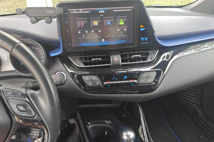 Used Toyota C-HR 2018 2.0L Luxury Edition China V Standard