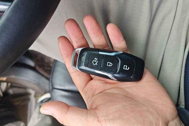 Used Ford Edge 2015 2.0T GTDi 4x4 High-Grade Model